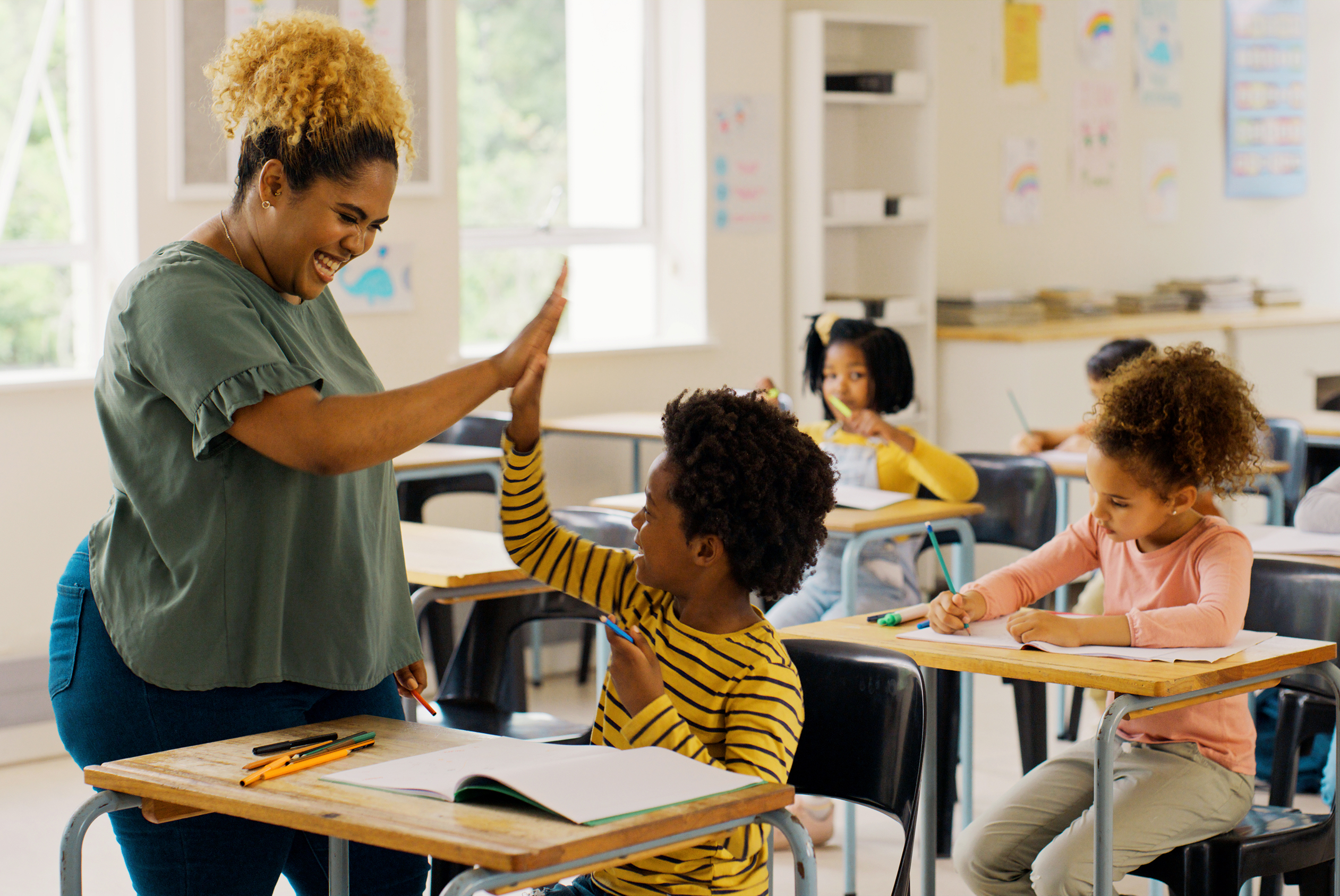 black teacher high five 072023 1475870499